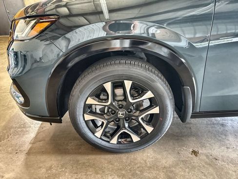 Used 2024 Honda HR-V EX-L image 19