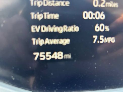 Used 2023 Toyota Prius XLE FWD image 11