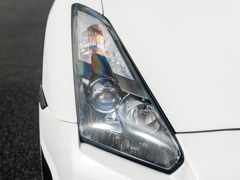 Used 2009 Nissan GT-R Premium image 24