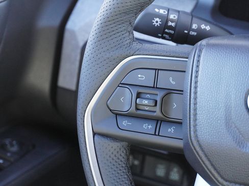 New 2025 Toyota Tacoma Trailhunter image 30