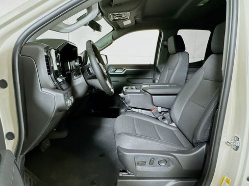 New 2026 GMC Sierra 1500 SLE image 12