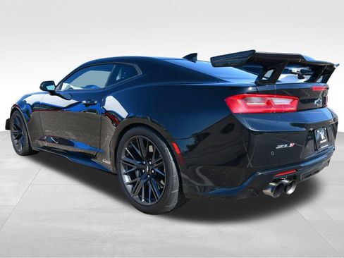 Used 2017 Chevrolet Camaro ZL1 RWD image 4