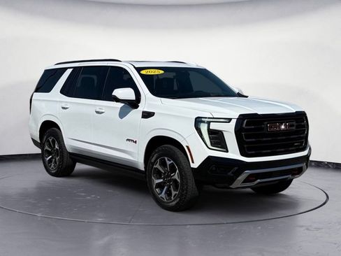 Used 2025 GMC Yukon AT4 Ultimate AWD/4WD image 10