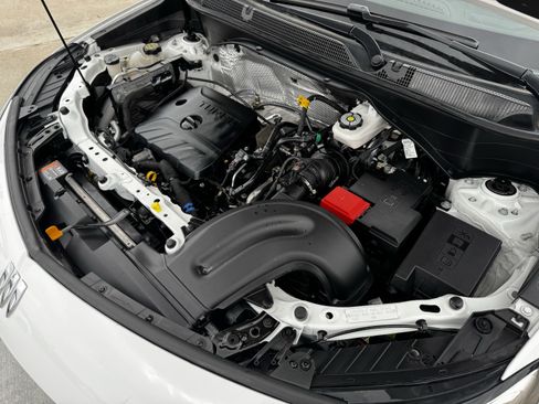 Used 2024 Buick Encore GX Sport Touring image 32