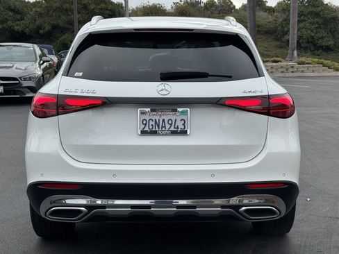 Used 2023 Mercedes-Benz GLC 300 4MATIC image 12