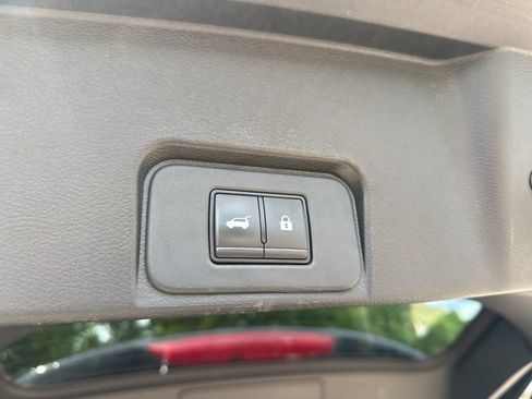 Used 2023 Nissan Rogue SL w/ SL Premium Package FWD image 16