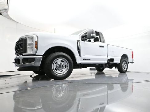 Used 2026 Ford F350 XL w/ XL Chrome Package RWD image 28