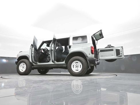 Used 2023 Ford Bronco Heritage Edition image 59