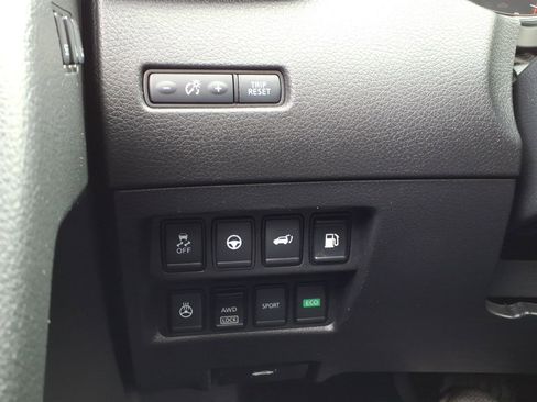 Used 2019 Nissan Rogue SL w/ Premium Package AWD/4WD image 32