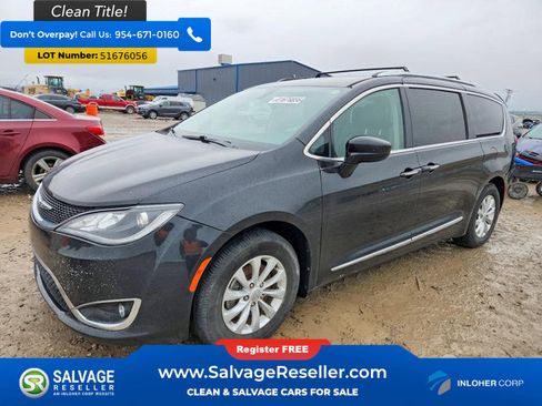 Used 2018 Chrysler Pacifica Touring-L FWD image 1
