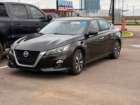 Used 2020 Nissan Altima 2.5 SV FWD image 18