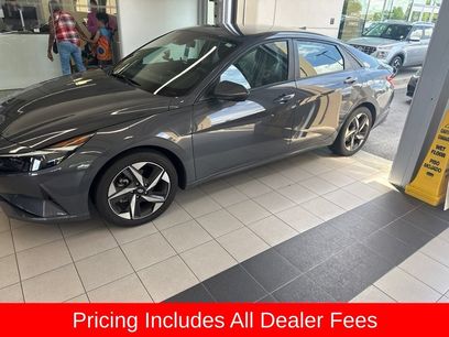 Used 2023 Hyundai Elantra SEL w/ Convenience Package