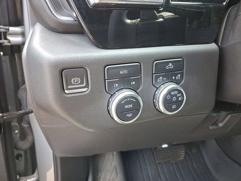 Certified 2023 GMC Sierra 1500 Elevation image 16