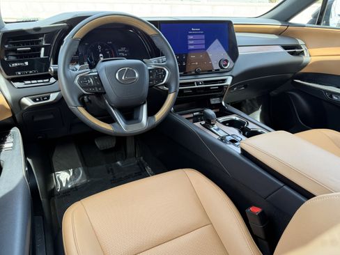Used 2025 Lexus RX 350 Premium w/ Convenience Package image 28