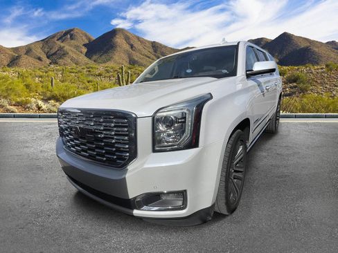 Used 2018 GMC Yukon XL Denali w/ Denali Ultimate Package AWD/4WD image 14