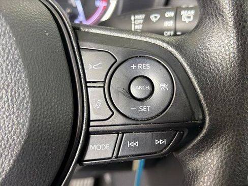 Used 2023 Toyota RAV4 LE AWD/4WD image 25