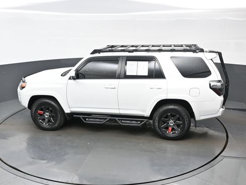 Used 2021 Toyota 4Runner Trail Special Edition AWD/4WD image 37