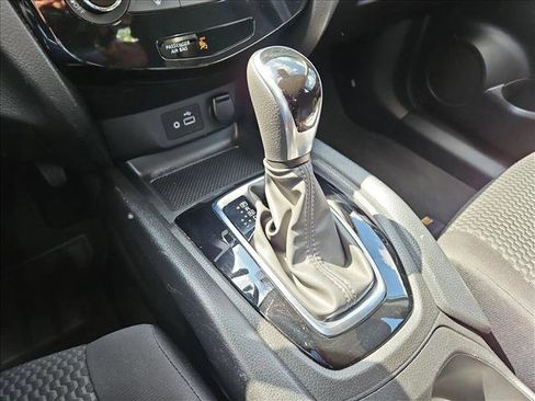 Used 2022 Nissan Rogue Sport S AWD/4WD image 12