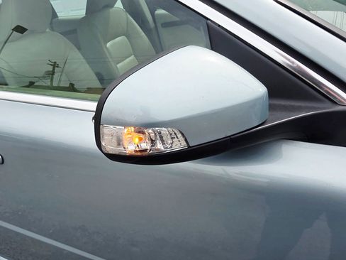 Used 2009 Volvo V70 image 26