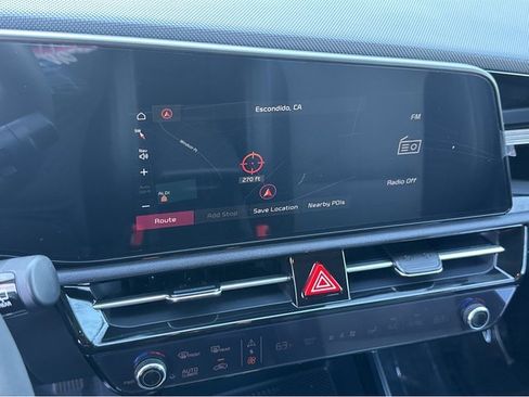 Certified 2025 Kia Niro EX image 8