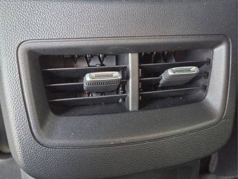 Used 2026 Chevrolet Equinox EV LT FWD image 13