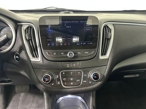 Used 2023 Chevrolet Malibu LT image 21
