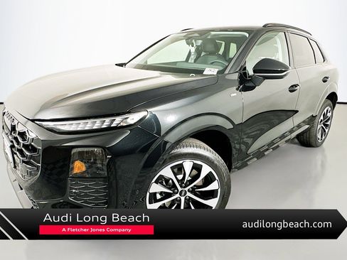 New 2026 Audi Q3 quattro 2.0T AWD/4WD image 1