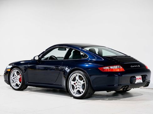 Used 2006 Porsche 911 Carrera S RWD image 8