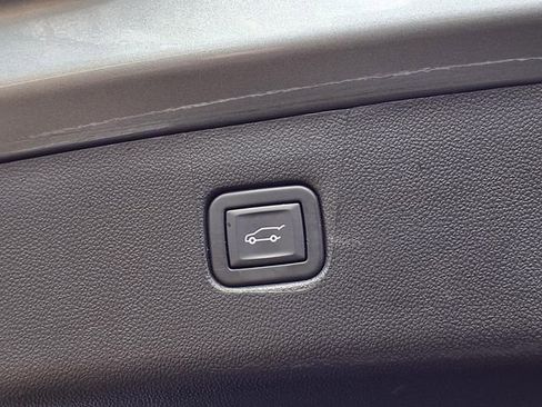 Used 2024 Chevrolet Blazer LT w/ Convenience Package image 21