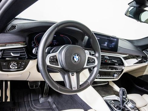 Used 2020 BMW 540i xDrive w/ M Sport Package image 17