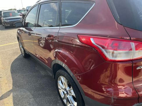 Used 2014 Ford Escape Titanium w/ Equipment Group 401A AWD/4WD image 12