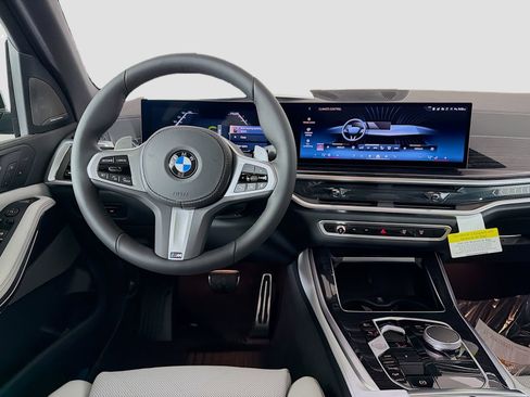 New 2026 BMW X5 xDrive40i w/ M Sport Package AWD/4WD image 26