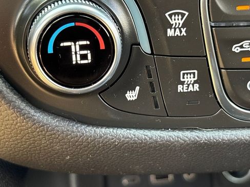 Certified 2023 Chevrolet Equinox RS image 16