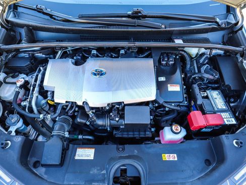 Used 2022 Toyota Prius XLE image 20