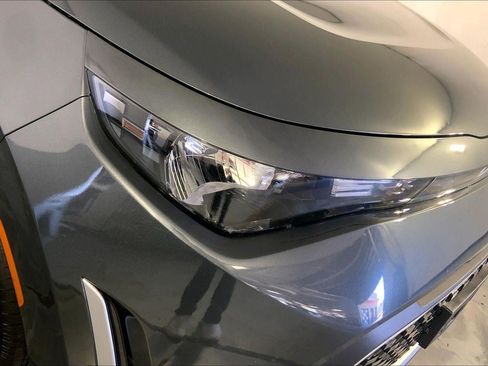 Certified 2025 Kia Soul LX image 26