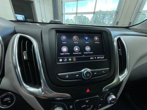 Used 2021 Chevrolet Equinox LS w/ LPO, Cargo Package FWD image 17