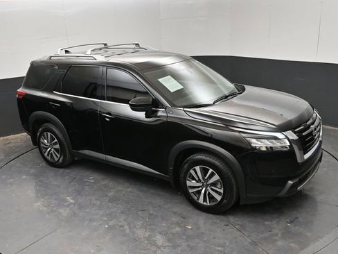 Used 2023 Nissan Pathfinder SL image 21