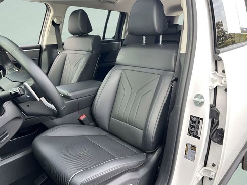 Used 2025 Hyundai Santa Fe XRT image 18