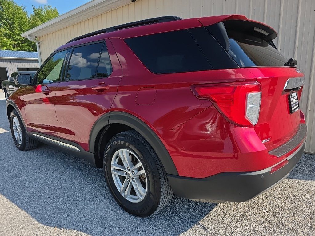 Used 2020 Ford Explorer XLT w/ Equipment Group 202A AWD/4WD image 7