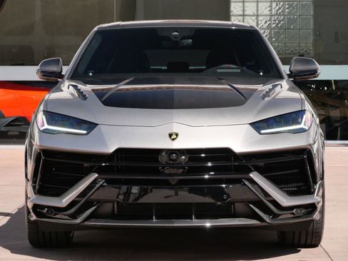 Used 2023 Lamborghini Urus Performante AWD/4WD image 5