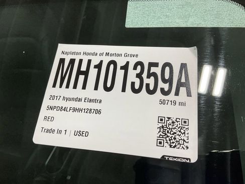 Used 2017 Hyundai Elantra Limited w/ Limited Tech Package 04 image 35