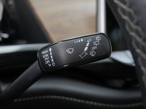 Used 2024 Volkswagen Atlas SE image 53