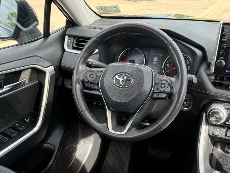 Used 2022 Toyota RAV4 XLE w/ Convenience Package AWD/4WD image 14