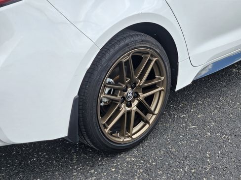 Used 2024 Toyota Corolla SE image 8