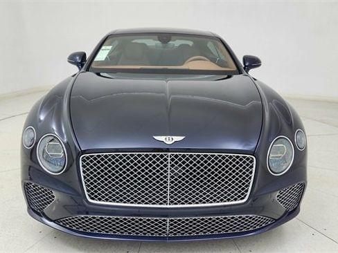 Used 2022 Bentley Continental GT image 2