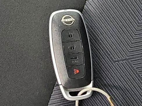 Used 2024 Nissan Versa SV FWD image 32