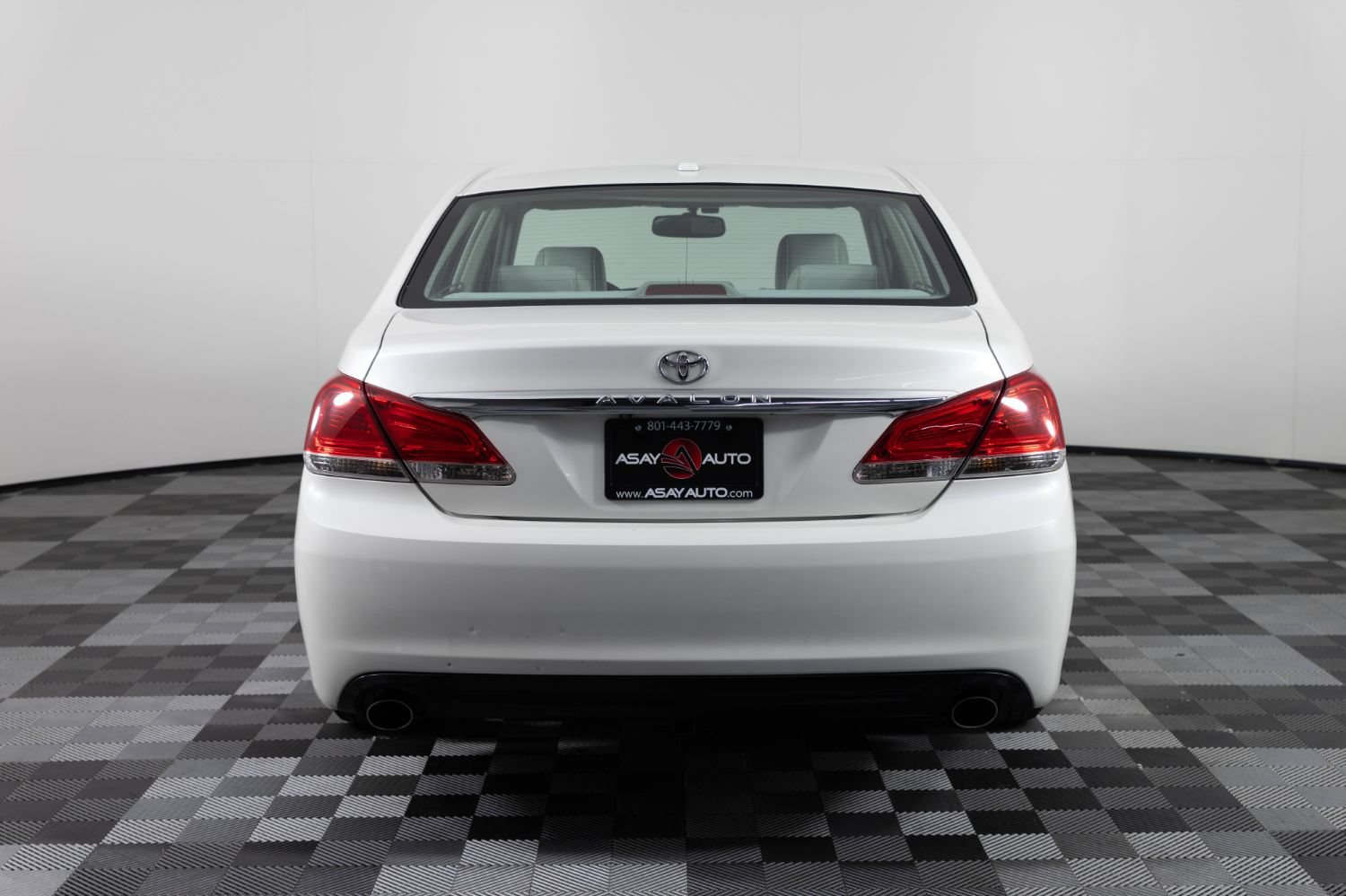 Used 2011 Toyota Avalon Limited FWD image 6