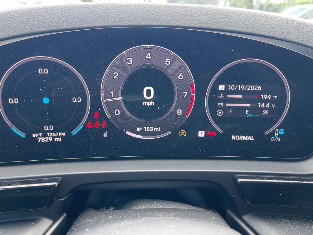 Used 2025 Porsche Cayenne w/ Premium Package Plus AWD/4WD image 6