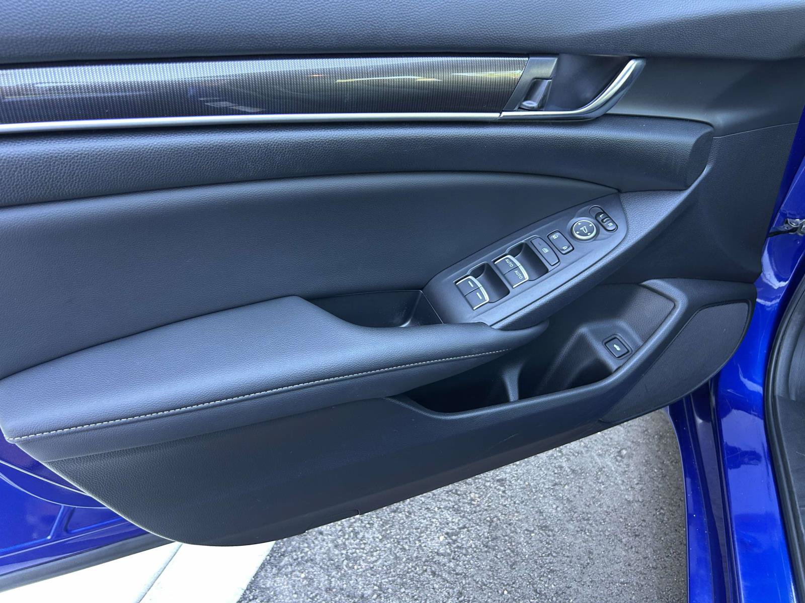 Used 2021 Honda Accord Sport image 11