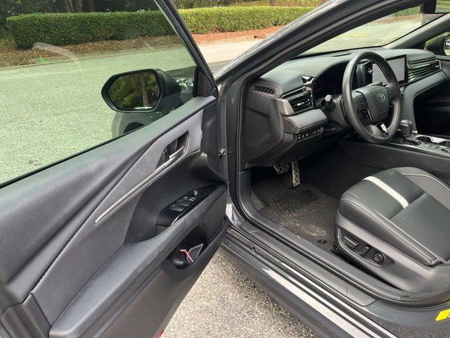 Used 2025 Toyota Camry SE w/ Multimedia Upgrade Package FWD image 4